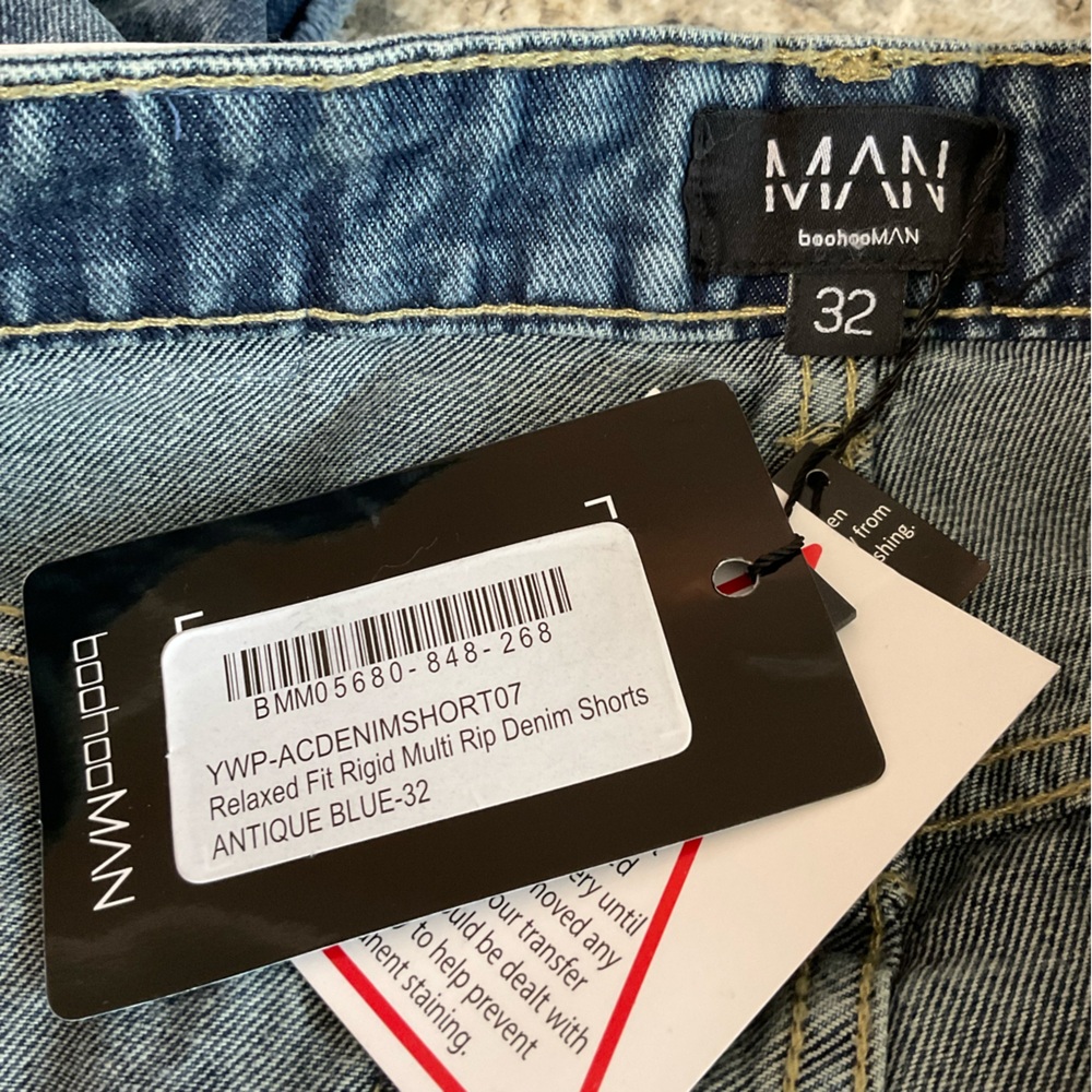 Boohoo Man Relaxed Fit Rigid Multi Rip Denim Shorts - Picture 10 of 15